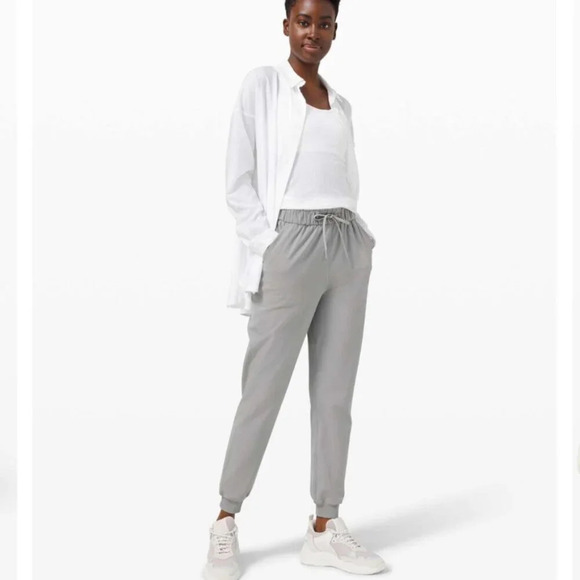 Lululemon Keep Moving Jogger Rhino Grey Size  4 - Picture 3 of 7